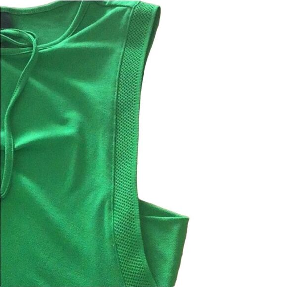 Beautiful Kelly Green Sleeveless Knit Top size L - Picture 3 of 6